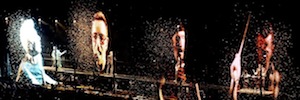 U2 setzt auf seiner Innocence + Experience-Tour auf spektakuläre transparente LED-Videobildschirme