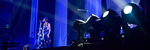 Clay Paky illumina l'ultimo concerto del 'Pólvora On Tour' di Leiva