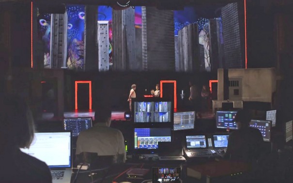 Holo-Gauze en espectaculo wonder.land