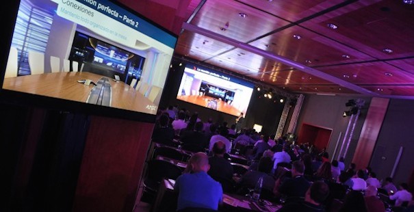 AMX Harman SIA2015 Earpro