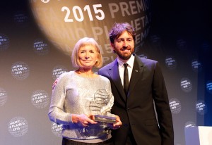 Alicia Gimenez Bartlett y Daniel Sanchez Arevalo ganadores Premio Planeta 2015
