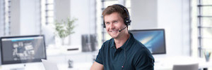 Sennheiser SC 40 and SC 70: USB headset for unified communications in call center