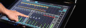 Ondas muda o conceito de mixagem profissional ao vivo com eMotion LV1