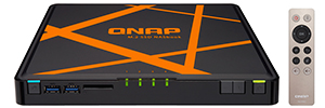QNAP TBS-453A: M.2 SSD用4ベイのNASbook