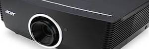 Acer F7 Serie: proiezione professionale con cinque lenti intercambiabili per grandi spazi