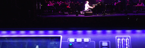 O Philips Gran Vía Theatre of Light instala um console digital dLive por Allen & charneca
