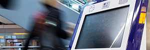 Heathrow optimises the passenger experience with digital kiosks offering leisure content