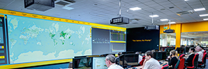 JCB optimizes its control center with the Highlite laser projection system