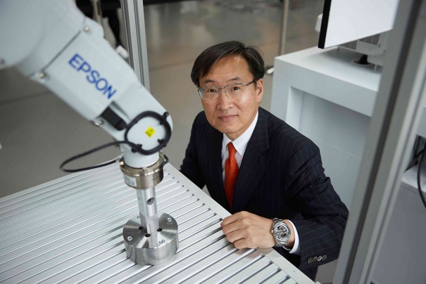 Minoru Usui y Epson N series Sensor