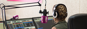 遊ぶ ラジオバレンシアは、ワークプロのオーディオソリューションでそのスタジオを装備
