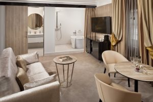 Hotel Gran Melia Palacio de Duques Caverin Econocom LG