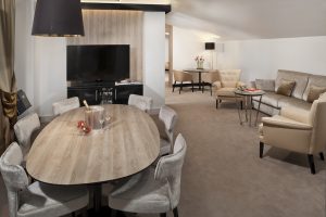 Hotel Gran Melia Palacio de Duques Caverin Econocom LG