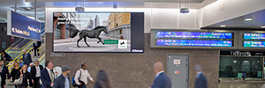 JCDecaux توسع شبكة لافتاتها الرقمية في النقل بالسكك الحديدية في لندن