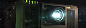 Panasonic betritt die Spitze der Laserprojektion 30.000 Lumen mit PT-RZ31K