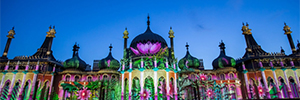 Королевский павильон был наполнен светом и цветом в память о 50 Годовщина Брайтонского фестиваля