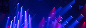 Eagle Brook Church uses spectacular lighting to achieve greater visual impact on its faithful