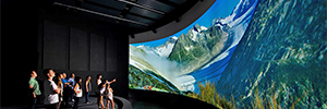 Panasonic ayuda a descubrir el paisaje y la cultura de los Alpes suizos en el WNF