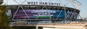 El Estadio de Londres instala la pantalla Led curva más grande de Europa