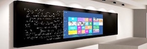 Atlantic Devices introduces the concept of traditional slate, digital and interactive with e-Blackboard