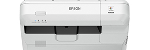 Proyector Epson EB-1470Ui: solución integrada e interactiva para videoconferencia