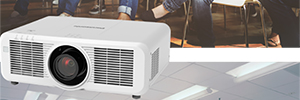 Panasonic MZ670: Solid Shine laser projectors for the company and the classroom