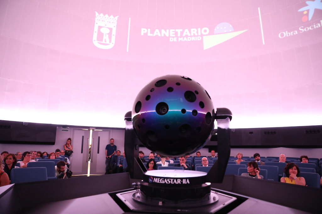 El Planetario de Madrid se renueva y migra a la tecnología de proyección  óptico-digital 4K