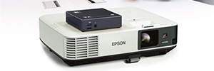 Epson y Kramer unen sus tecnologías para ofrecer una solución audiovisual para el aula y la empresa