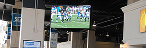 Los Jacksonville Jaguars instalan en su estadio una pantalla colgante NanoLumens de tres lados