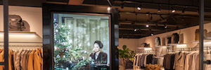 I touch screen di Elo Touch rinnovano l'immagine e aumentano le vendite del britannico Hardy Amies