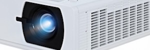 ViewSonic 提供高亮度激光投影 24/7 适用于使用 LS800HD 的大型安装