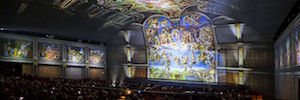 Kunst und Spektakel verschmelzen zu einer spektakulären Projektion auf das Werk Michelangelos