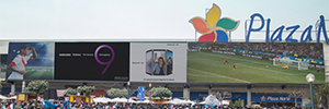 プラザリマノルテは南アメリカで最大のLEDスクリーンをインストールします