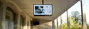 متحف تشارلي شابلن يختار شاشات إكستريم في الهواء الطلق منقطع النظير للترحيب بالزوار