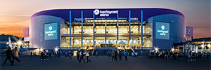 O pavilhão Barclaycard Arena torna-se um dos mais modernos da Europa graças à sinalização digital