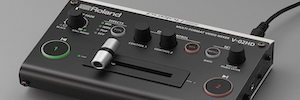 Roland Pro A/V presenta en el mercado el mezclador de vídeo multiformato V-02disco rígido