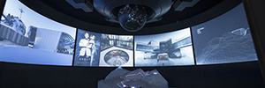El mundo del agente secreto 007 cobra vida con la tecnología de visualización de AV Stumpfl