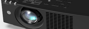 Panasonic desarrolla la serie VMZ de proyectores láser portátiles de hasta  6.000 Lumens