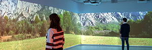 DigaliX creates an immersive projection room to enhance relaxation in yoga and pilates