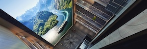 Die Reederei Hurtigruten begibt sich auf ihrer neuen Kreuzfahrt auf den größten LED-Bildschirm der Welt