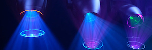 Ayrton oferece com a Levante uma luminária poderosa e compacta para espaços pequenos