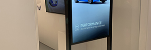 Peerless-AV develops a specific support for Samsung OMN-D screens