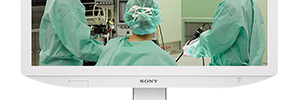Sony amplía su línea de monitores quirúrgicos 4K con dos modelos de 27 pollice