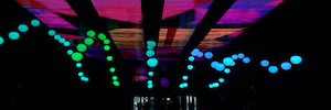 Las esferas Led Kinect recibieron a los visitantes en Retail & Brand Experience World Congress