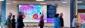 Bergen Airport installs a large curved videowall to encourage sales in the new Duty Free