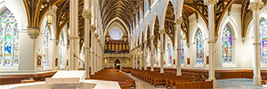 ニューイングランド最大の大聖堂は、シメトリックスとサウンドシステムを更新します