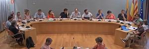 Городской совет Сант-Десверн полагается на технологию iOn для записи и трансляции своих пленарных заседаний