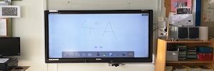 新线互动屏幕装备巴利阿里群岛的公立学校