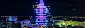 The first guitar-shaped hotel becomes a spectacular creative digital sculpture