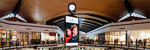 AMP Capital uses Nanolumens Led technology to create the dynamic 'The Clock' experience