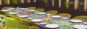 数字投影为迪拜连锁餐厅创建"餐桌映射"节目